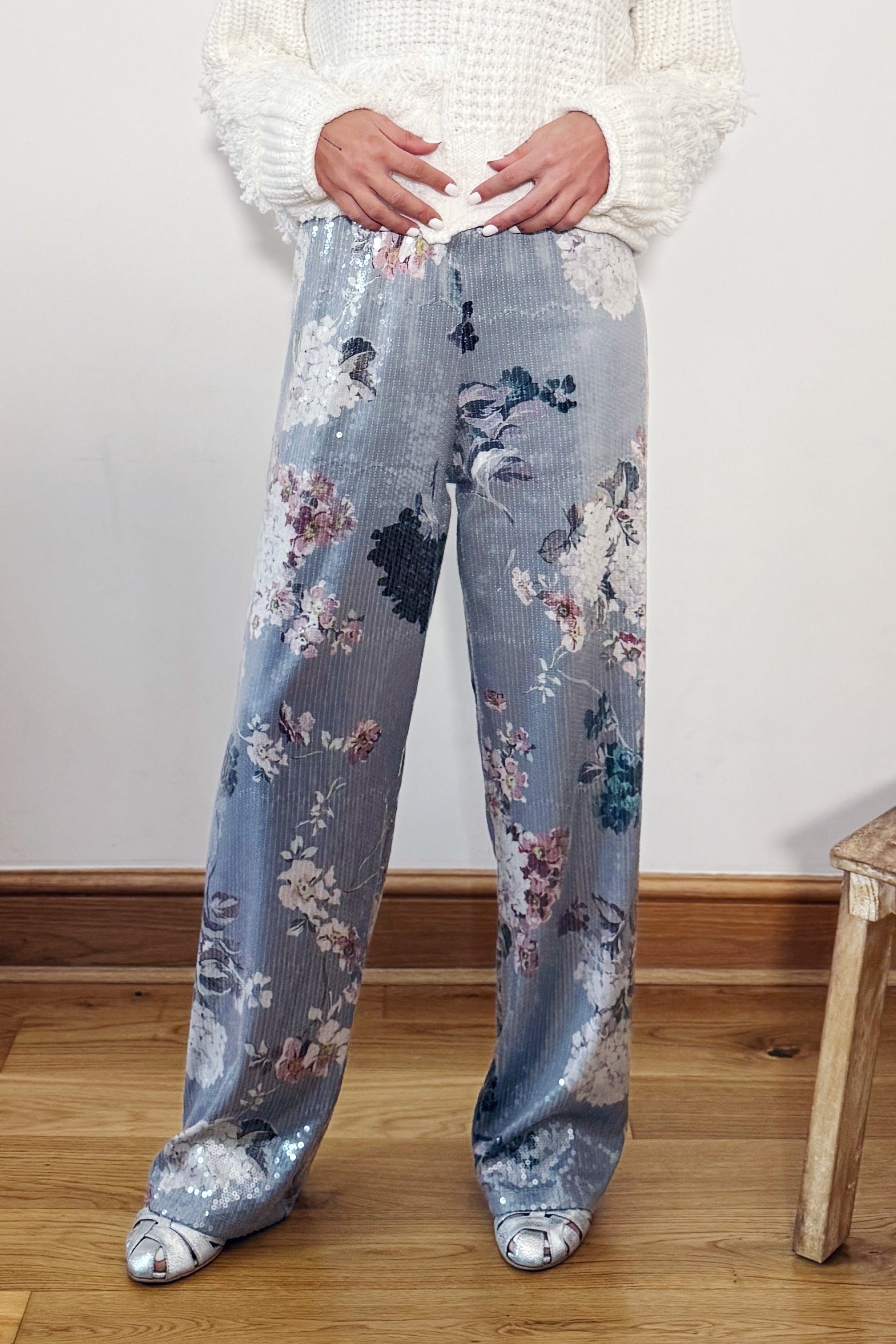 Floral detailed sequin trouser