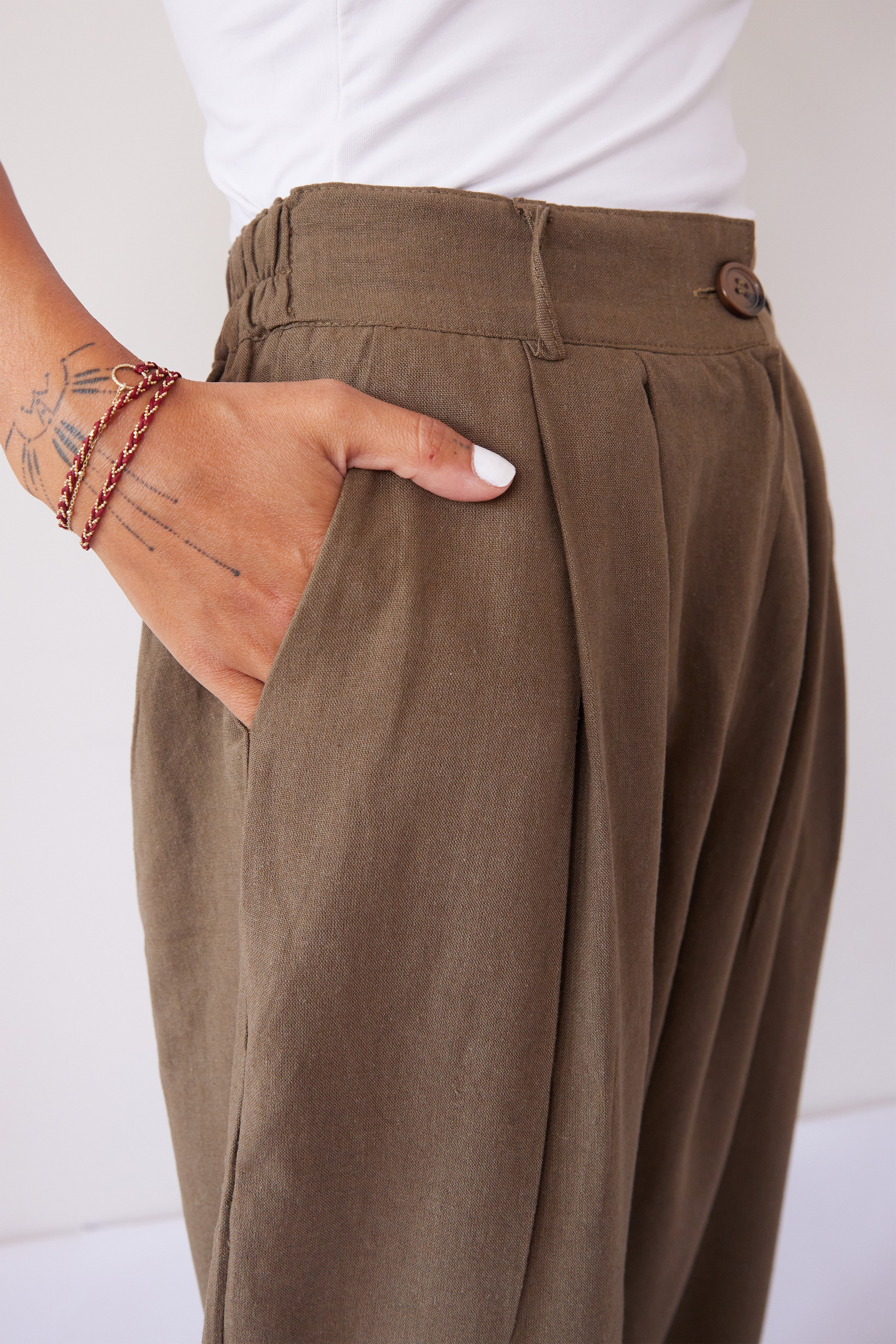 BUTTON FRONT RELAX TROUSERS